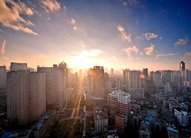 一线城市楼市全线回温，繁荣复苏与时代印记的交织