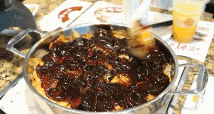 黄记煌上市，传统美食与现代资本市场的完美交融