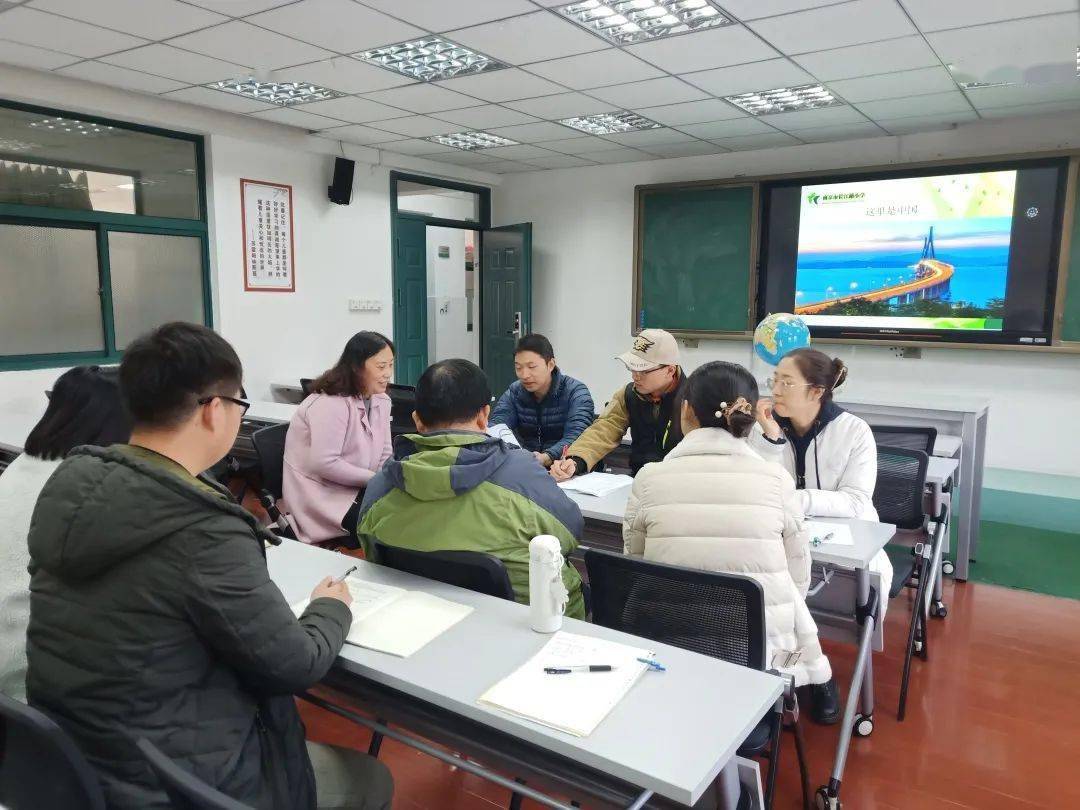 冯长革最新动态揭秘，多维度视角下的深度观察与解析